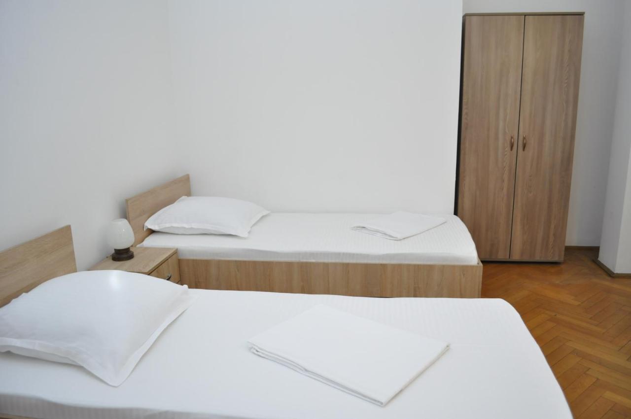Hotel Triumf Bukarest Exteriör bild