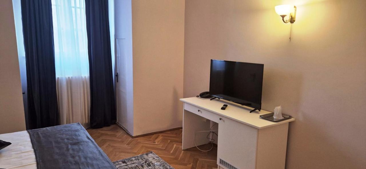 Hotel Triumf Bukarest Exteriör bild