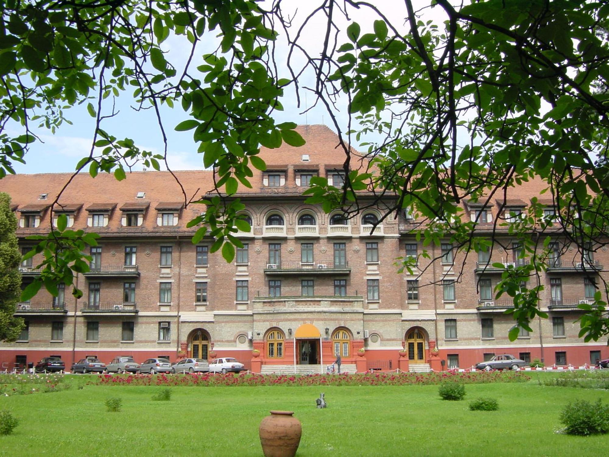 Hotel Triumf Bukarest Exteriör bild